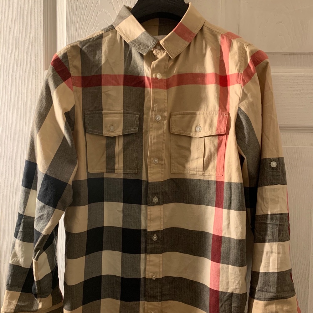 Burberrry shirt